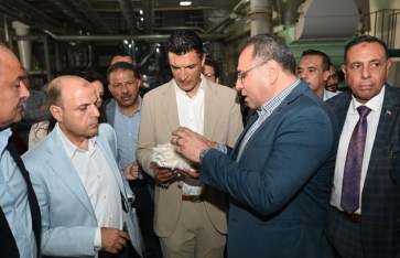 وزير الصناعة 