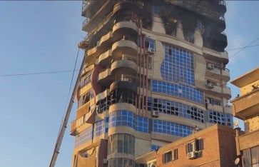 آثار حريق واضحة ببرج الاتصالات بسوهاج