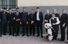 فريق العمل 