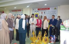 فريق العمل 