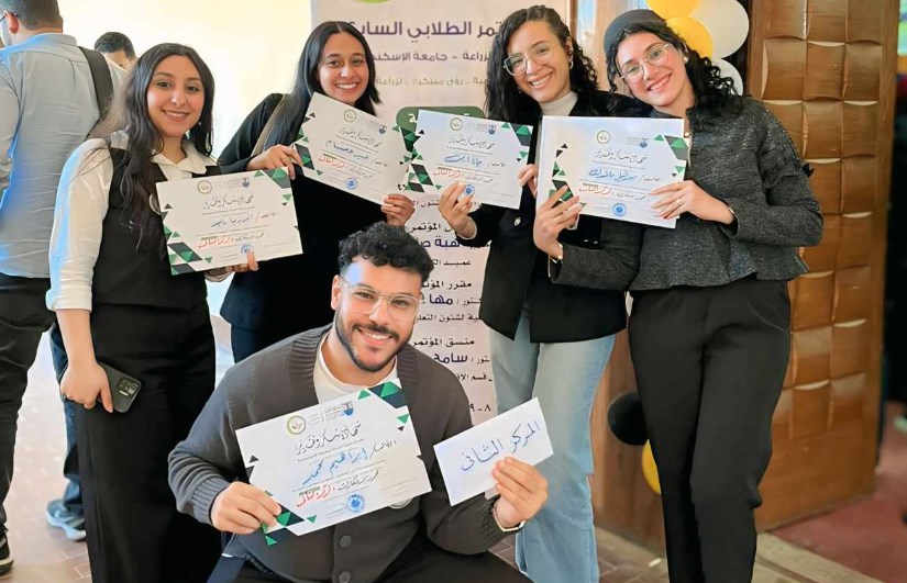 فريق العمل 