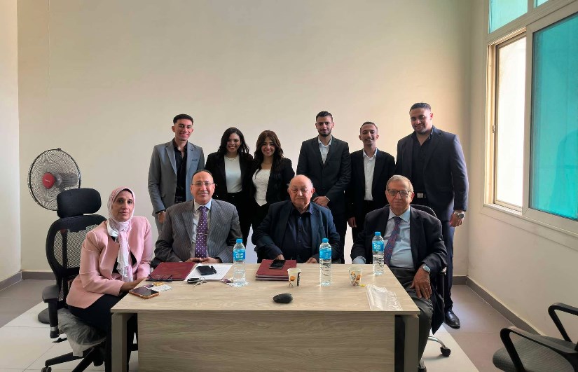 فريق العمل 