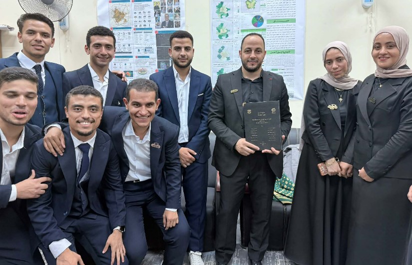 فريق العمل