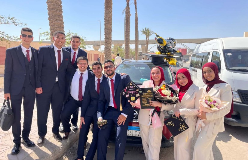 طلاب إدارة الأعمال 