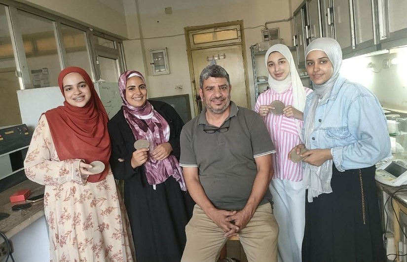 فريق العمل 