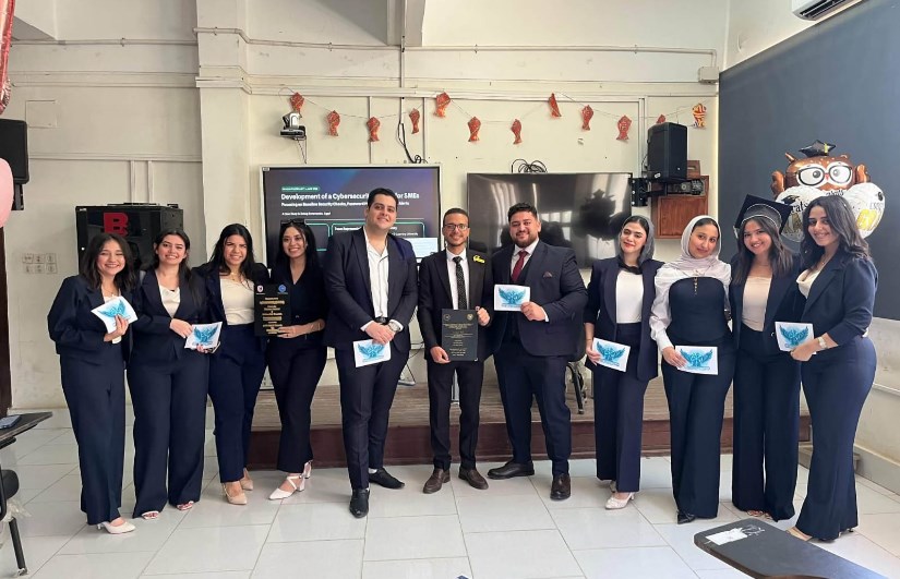 طلاب جامعة EELU بسوهاج 