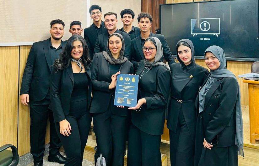 طلاب جامعة أسيوط يبتكرون منصة رقمية لدعم رواد الأعمال