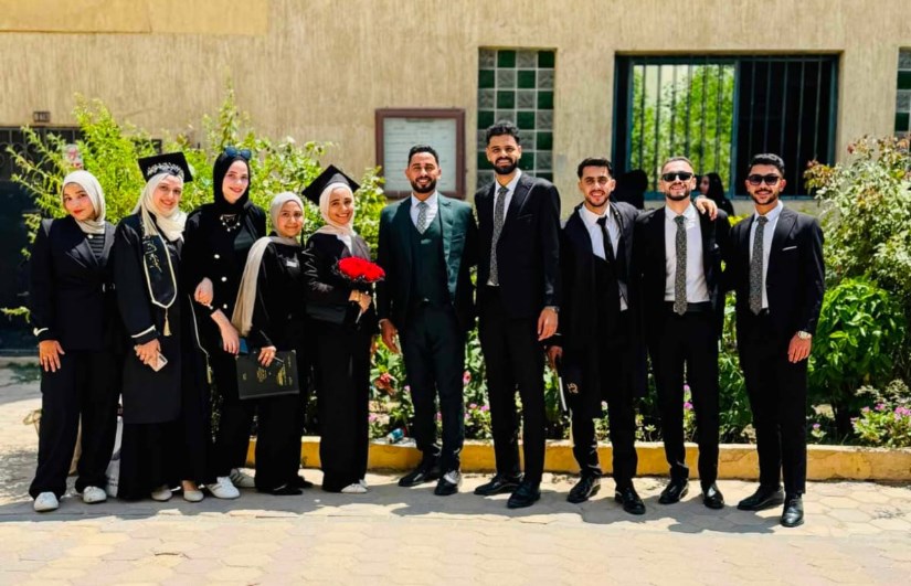 طلاب معهد العبور  