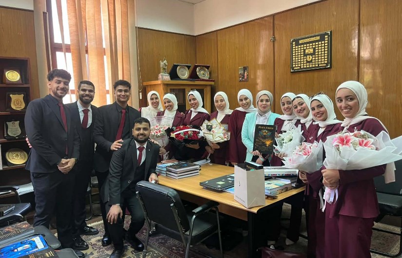 طلاب كلية السياحة والفنادق بجامعة المنصورة