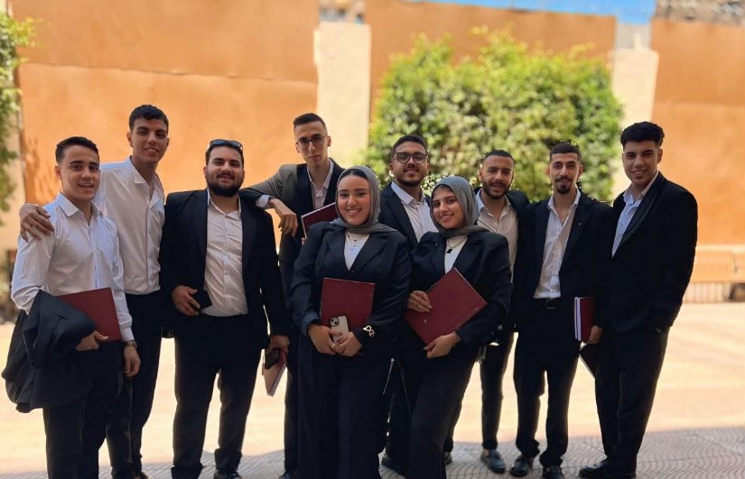 فريق من طلاب معهد الألسن العالي بمدينة نصر