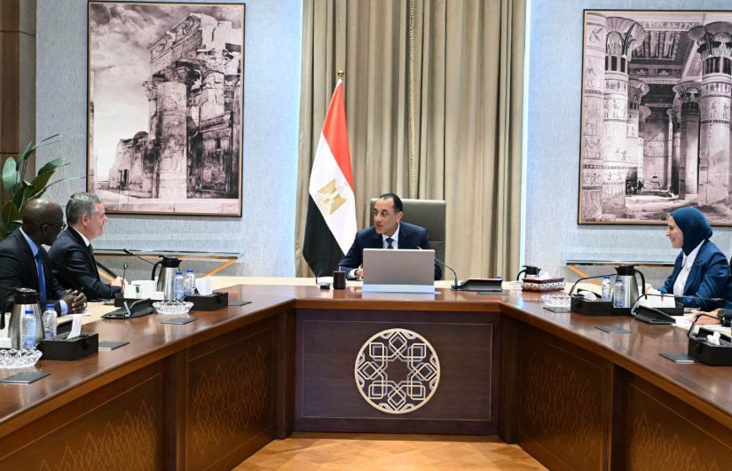 اجتماع رئيس الوزراء مع العضو المنتدب للبنك الدولى