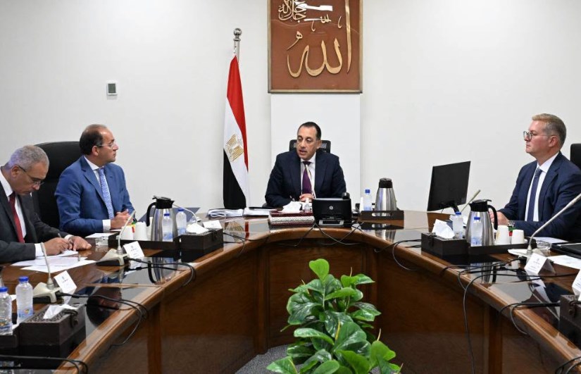 اجتماع متابعة توفير المواد البترولية