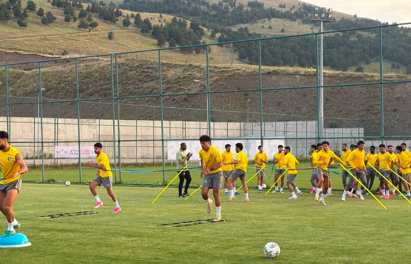 بيراميدز 