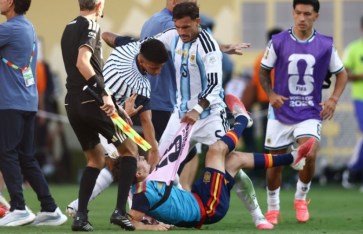 عقوبات فيفا ضد الأرجنتين 