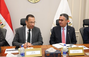 وزيرا التموين والاتصالات 