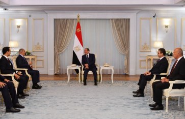 السيسي يستقبل خليفة حفتر