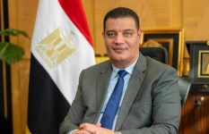 د. أيمن عبد الموجود 