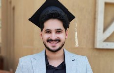 الشاب عبد الرحمن أسامة، خريج كلية الحوسبة وتقنية المعلومات بالجامعة العربية المفتوحة