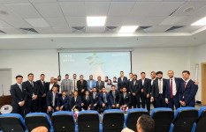 طلاب كلية تكنولوجيا الصناعة والطاقة - برنامج تكنولوجيا تشغيل وصيانة السفن