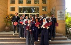 فريق من معهد الألسن العالي