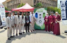 طلاب الفرقة الثانية بقسم الميكاترونكس بالكلية التكنولوجية بجامعة حلوان التكنولوجية الدولية