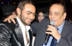 تامر حسني ووالده 