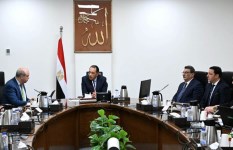 اجتماع متابعة تطوير مطار القاهرة
