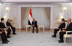 السيسي يستقبل خليفة حفتر
