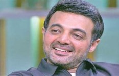 عمرو محمود ياسين 
