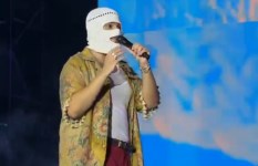 المطرب تووليت 