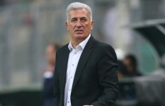 فلاديمير بيتكوفيتش يرحل عن منتخب الجزائر 
