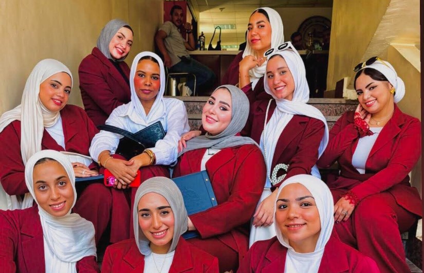 فريق العمل 
