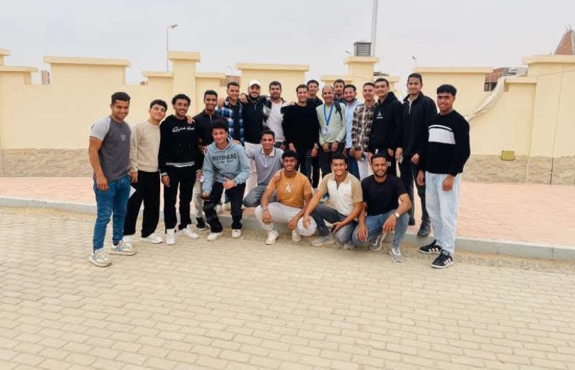 فريق العمل 