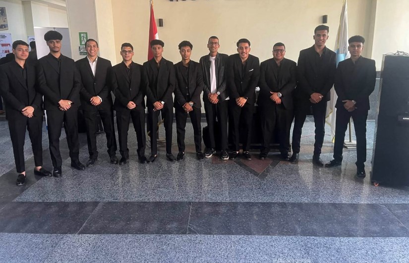 فريق العمل 