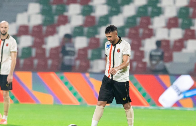 محمود حسن تريزيجيه مع الرياض السعودي 