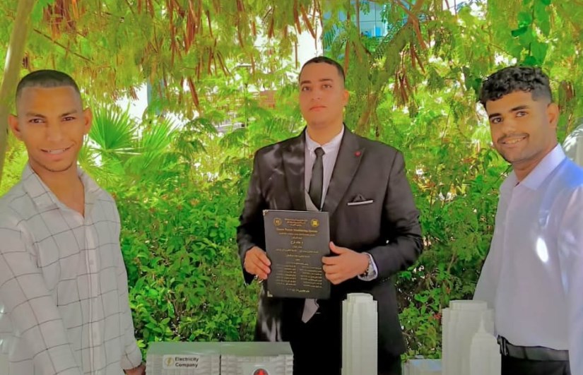 طلاب جامعة أسيوط الجديدة التكنولوجية – كلية تكنولوجيا الصناعة والطاقة، قسم شبكات نقل وتوزيع الكهرباء