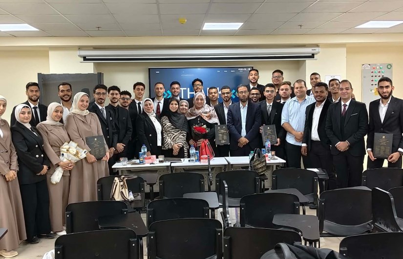 طلاب جامعة برج العرب التكنولوجية