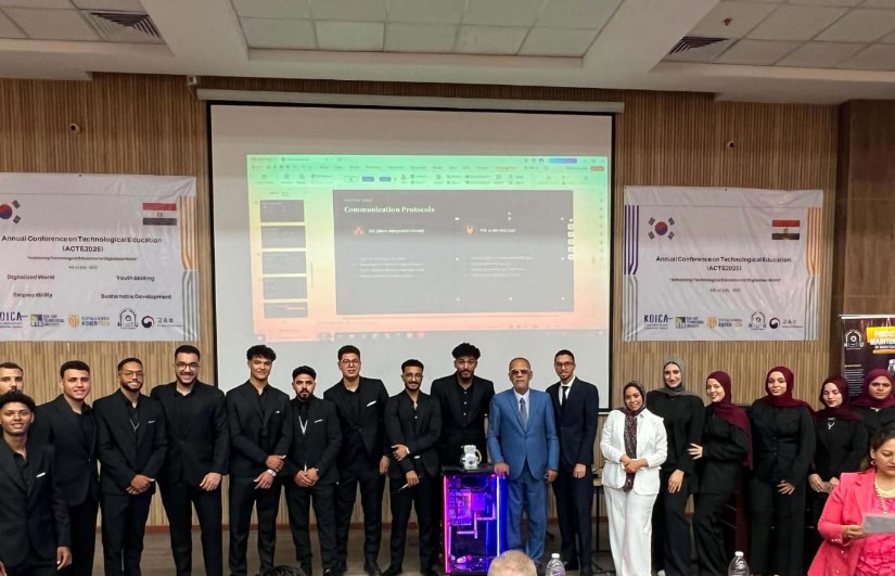طلاب جامعة حلوان التكنولوجية الدولية