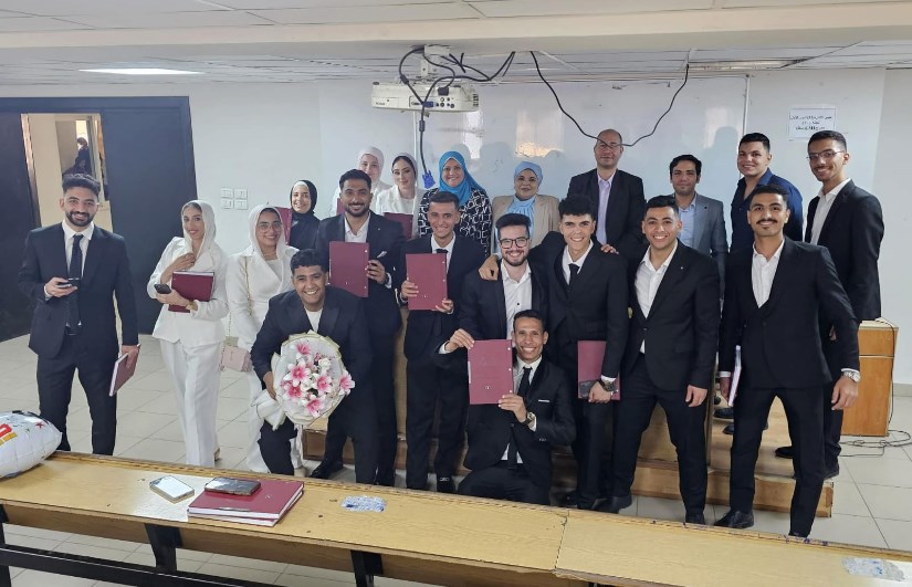 فريق عمل المشروع