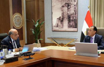 اجتماع رئيس الوزراء مع وزير الكهرباء