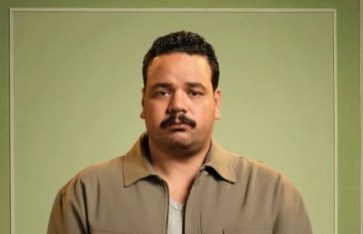 مصطفي غريب 