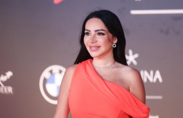 انجي علاء 