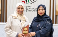 فضيلة المعيني، رئيسة جمعية الصحفيين الإماراتية