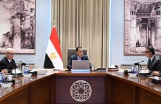 اجتماع متابعة توفير سلع مخفضة