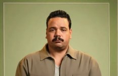 مصطفي غريب 