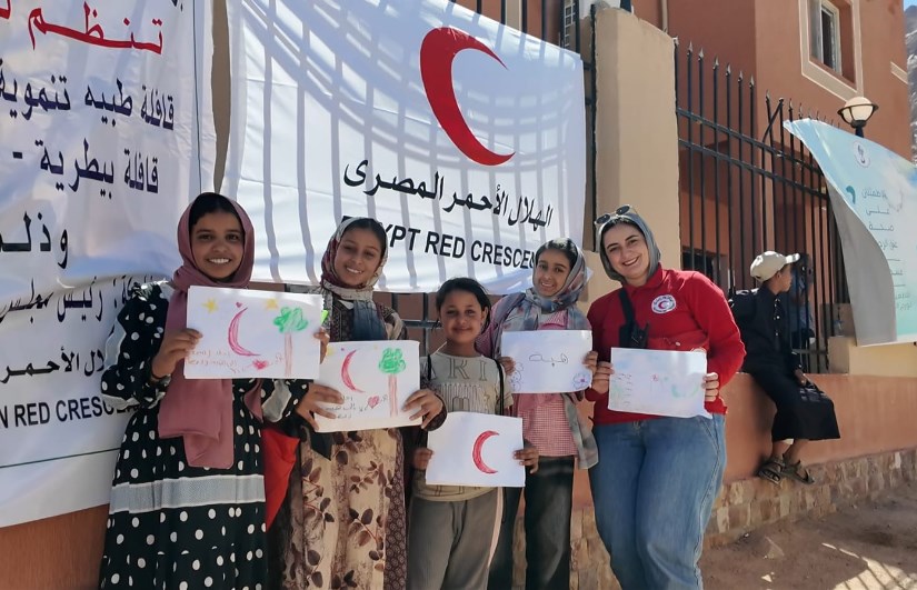 قافلة الهلال الأحمر 