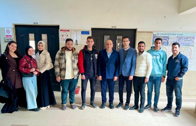فريق العمل 