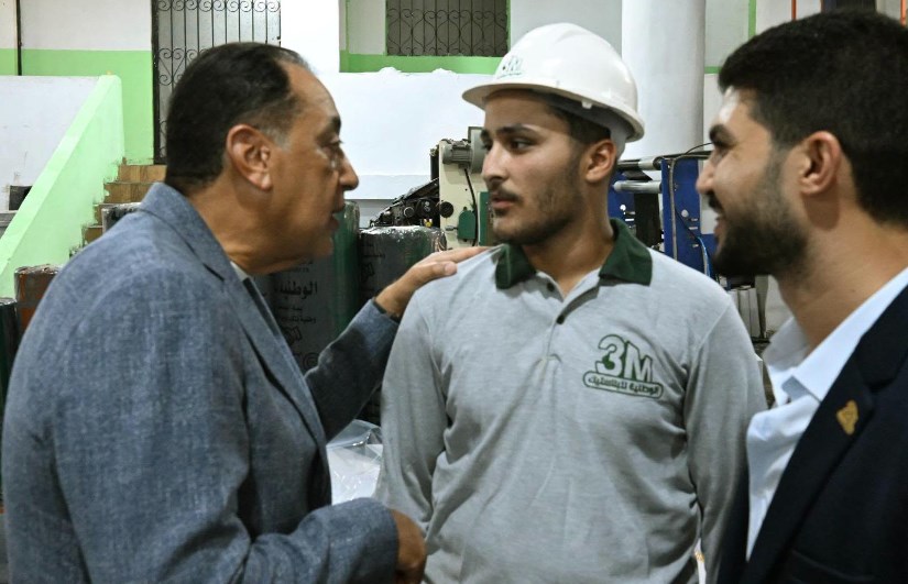 جولة رئيس الوزراء بالمنطقة الصناعية ببلطيم