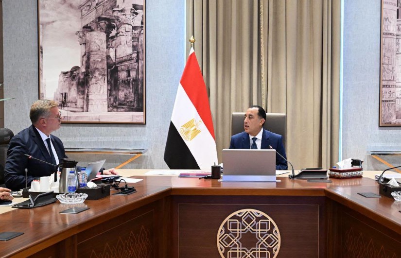 اجتماع رئيس الوزراء مع وزير البترول